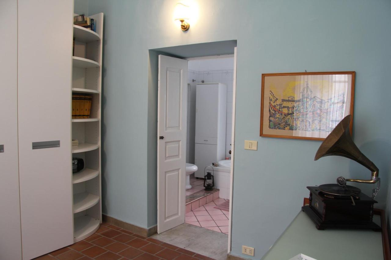Casa Vacanza Icaros, Ortigia Hictoric Center, 200 Mt From The Beach Syrakusa Exteriör bild