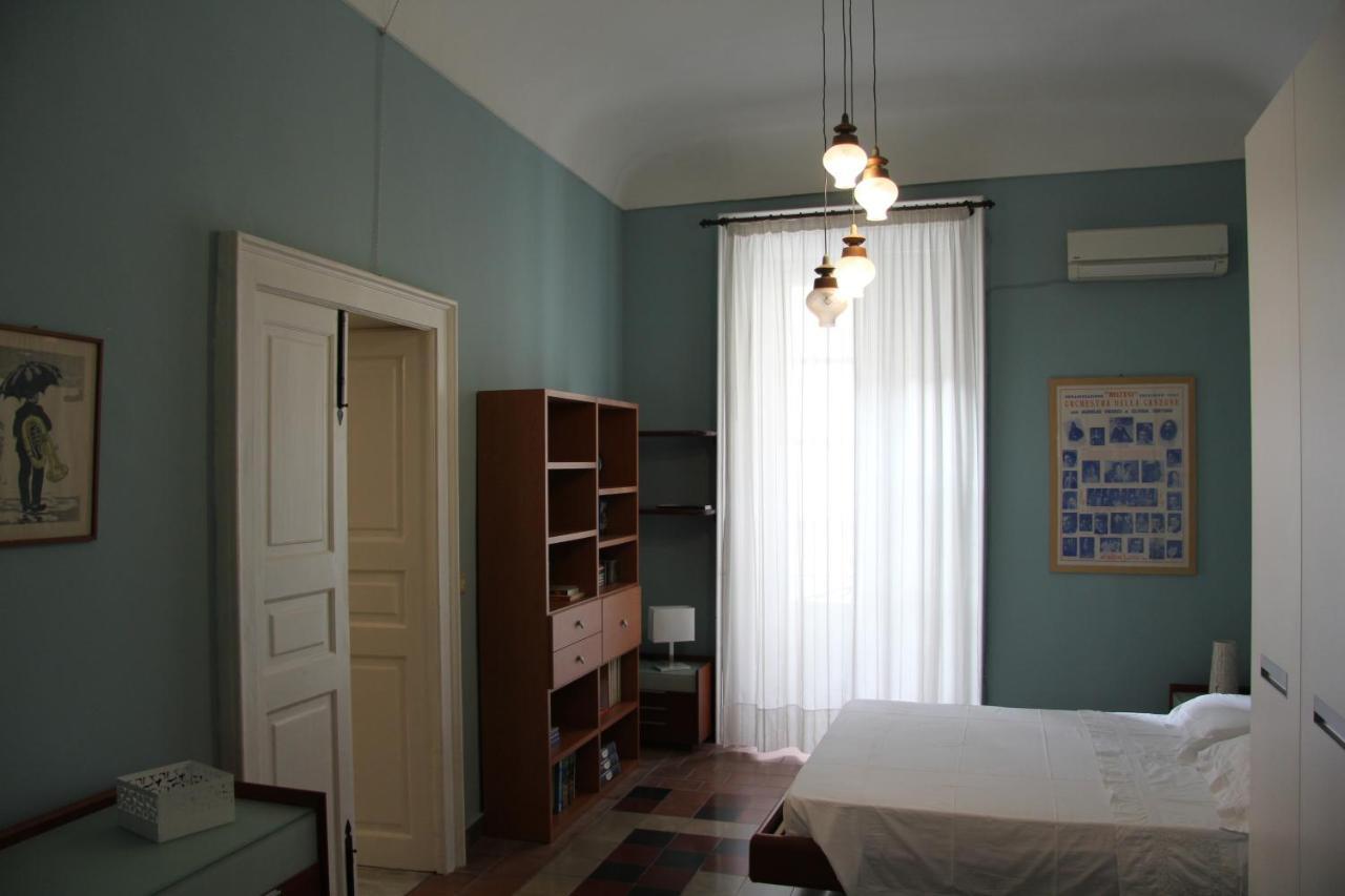 Casa Vacanza Icaros, Ortigia Hictoric Center, 200 Mt From The Beach Syrakusa Exteriör bild