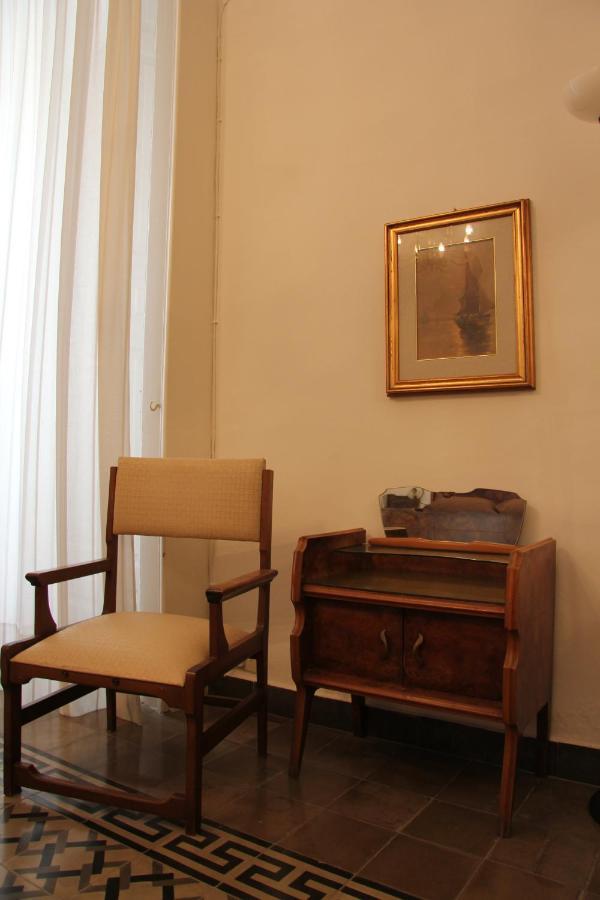 Casa Vacanza Icaros, Ortigia Hictoric Center, 200 Mt From The Beach Syrakusa Exteriör bild