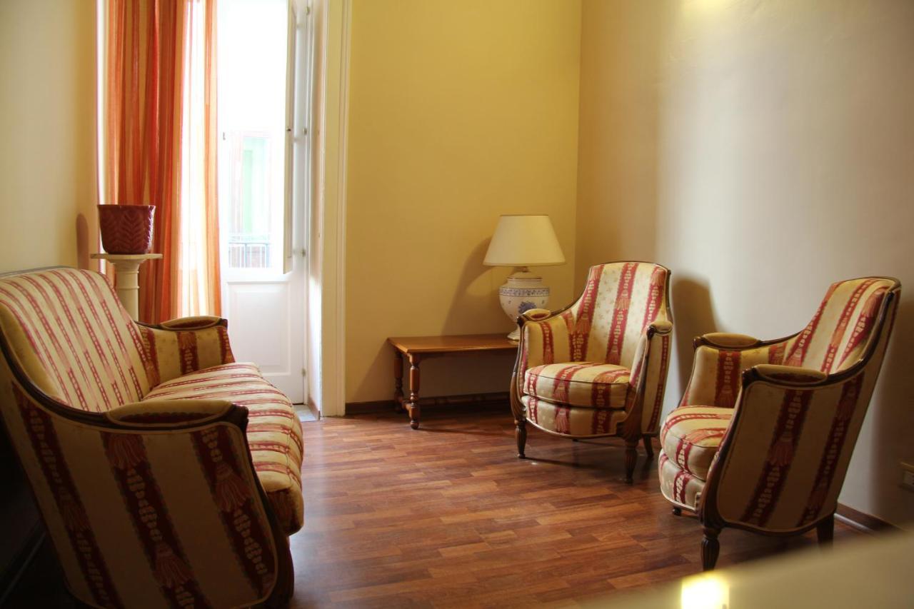 Casa Vacanza Icaros, Ortigia Hictoric Center, 200 Mt From The Beach Syrakusa Exteriör bild